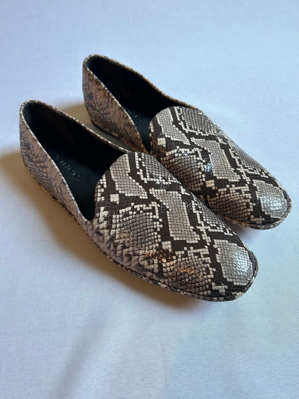 Vince Paz Venetian Snake Print Loafers Flats 6M US or 36 EUR